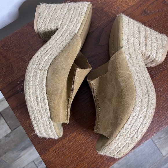Mango mules - Picture 1 of 3